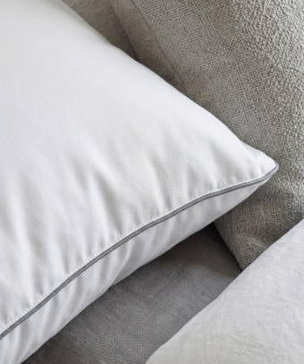 Oreiller Pilö – Fibre synthétique, format carré pratique