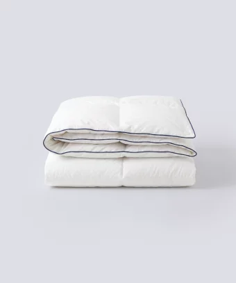 Couette Élysée Légère – Sensation duvet synthétique, confort hôtelier
